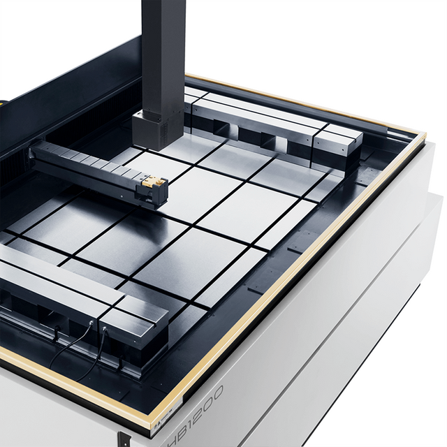 Большее перемещение X Y сервопривода переменного тока Молибденовая проволока EDM